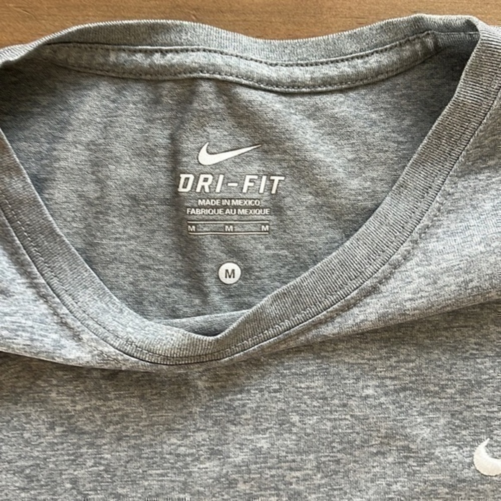 Dri-fit gray workout top - Picture 5 of 5